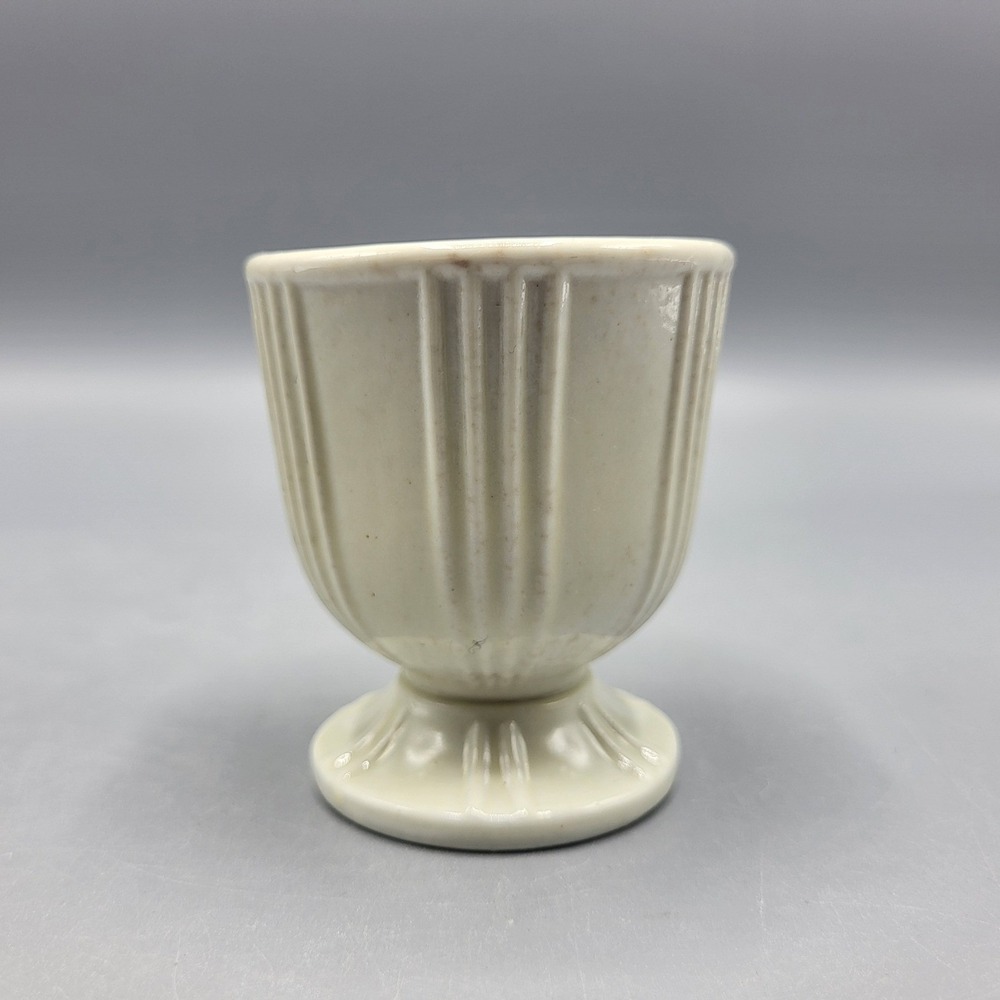 Hankscraft Egg Cup Vintage Ribbed Pedestal Ceramic 800 Off White 2.5" SEE